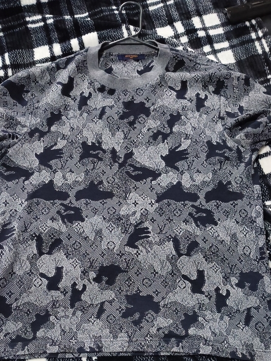 Louis Vuitton Other - Louis Vuitton Tee Shirt